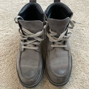 Gently used Mens Sorel Weaherproof boots